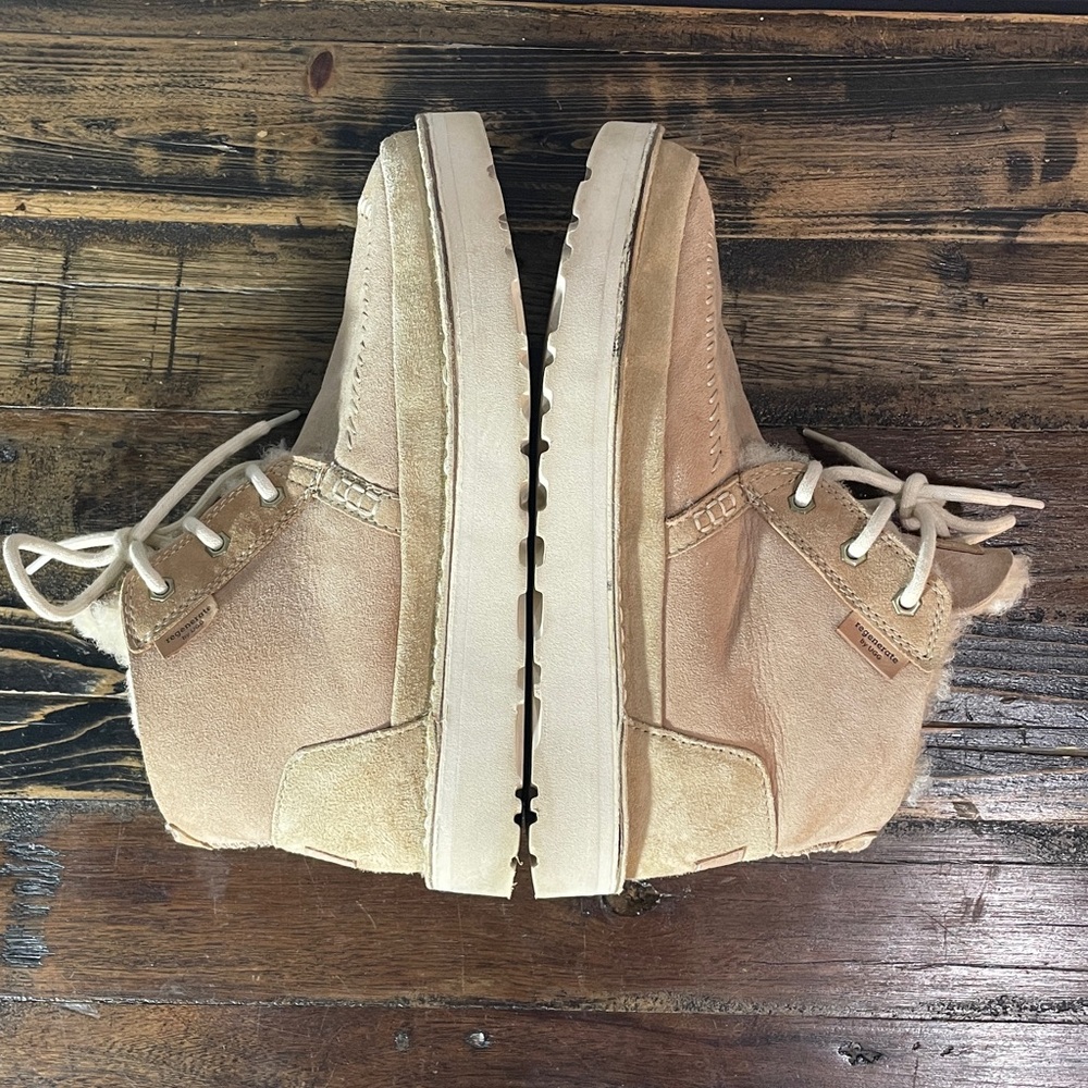 UGG Tan Ankle Boots with Cream Shearling Lining 39.5 like new condition - Picture 8 of 17